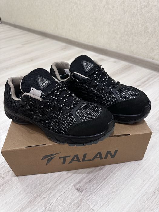 Продам рабочие ботинки