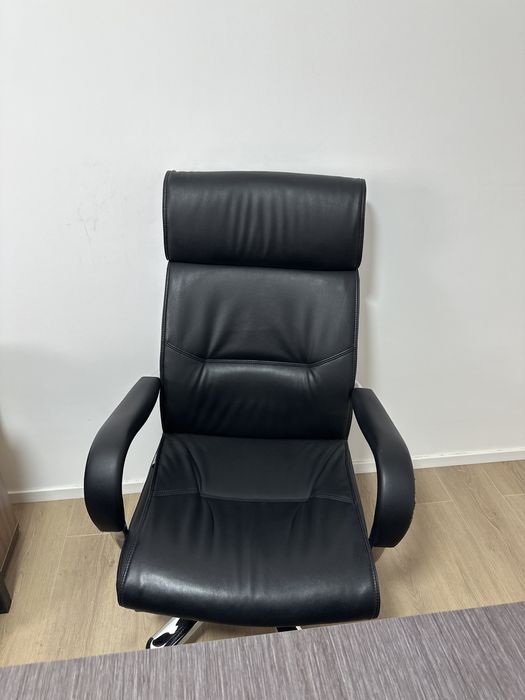 Продам офисный мебель!