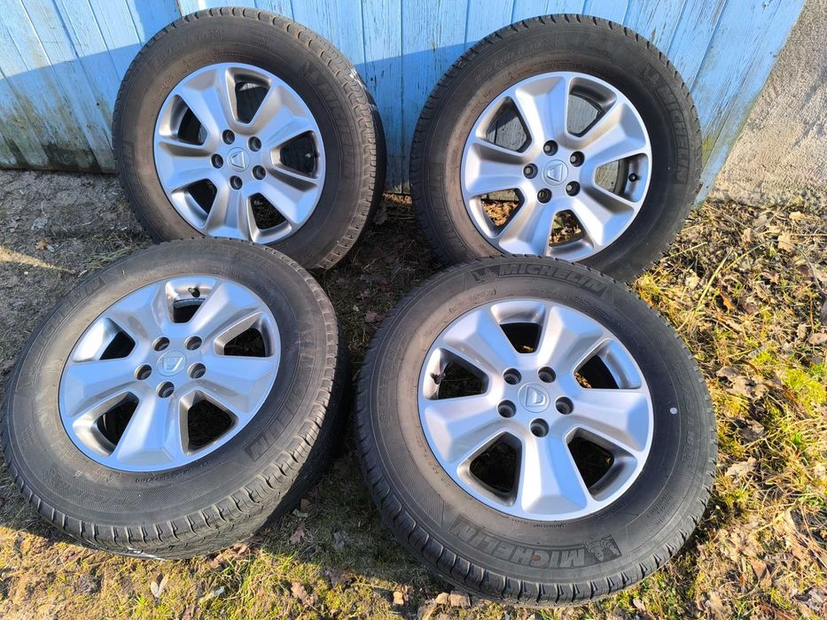 Jante Duster  5 x114.3 Michelin anvelope Vara/Iarna - All season / 215/65 R16 Originale