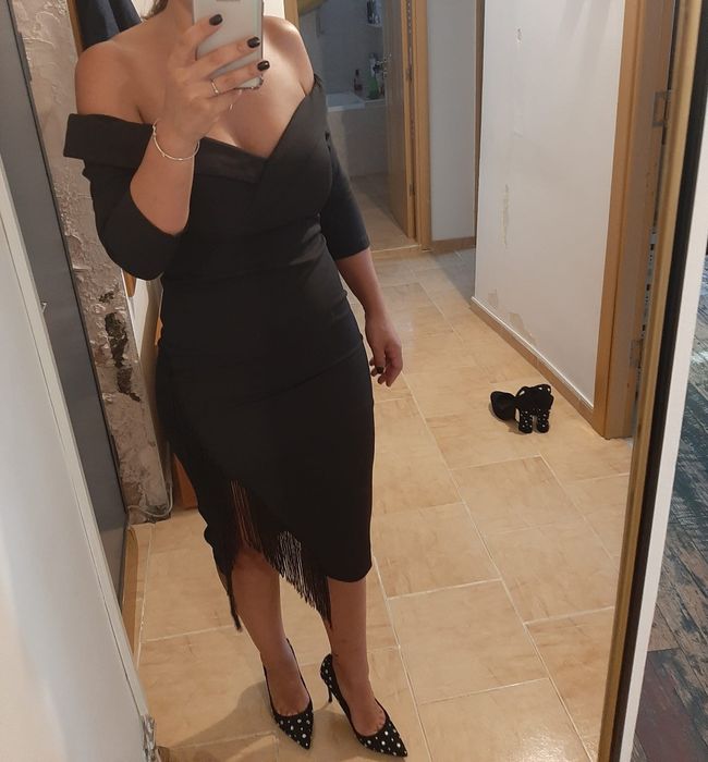 Rochie neagra cu franjuri