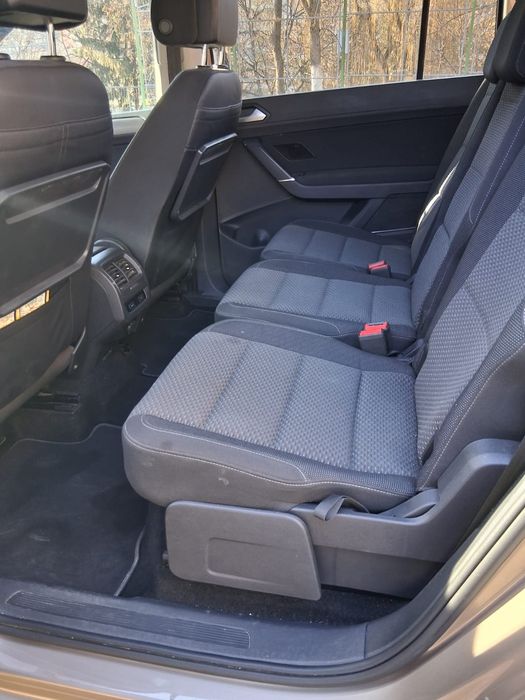 VW Touran 2019 cu 7 locuri