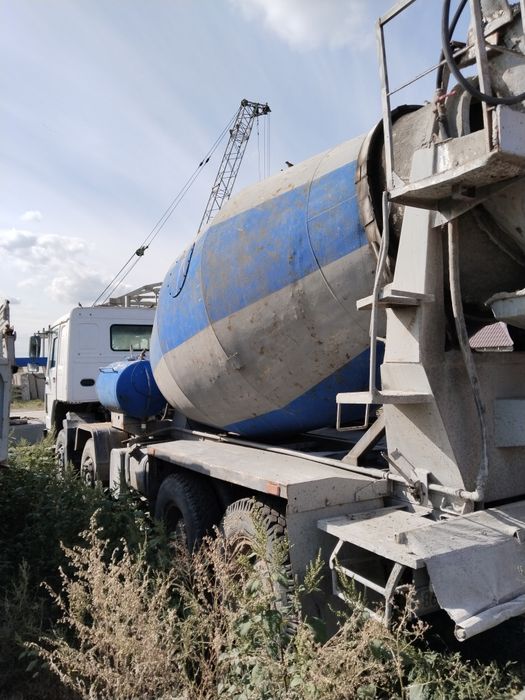 Продам автомашину миксер Ново.