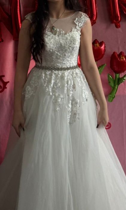 Платье 42р. Б/у 2500т