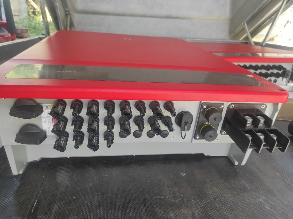 Соларнu инверторu Huawei Sun2000-60KTL-M0, Goodwe GW25K-DT и GW50KS-MT