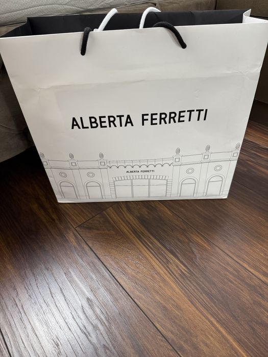 Високи кецове Moschino