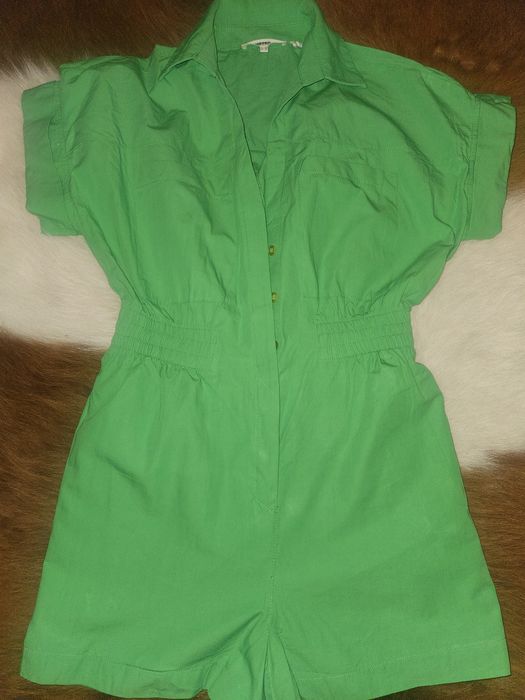 Vand salopeta scurta,verde, cu buzunare M