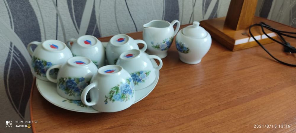 Фарфоровый кофейный сервиз