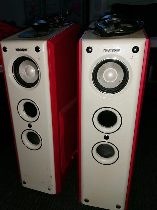 Stație radio plus boxe