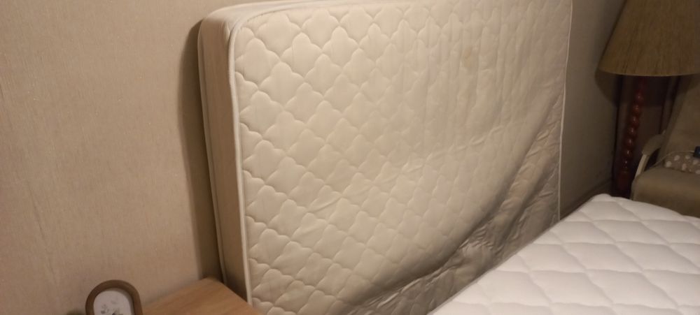 Отдам матрас 200х160