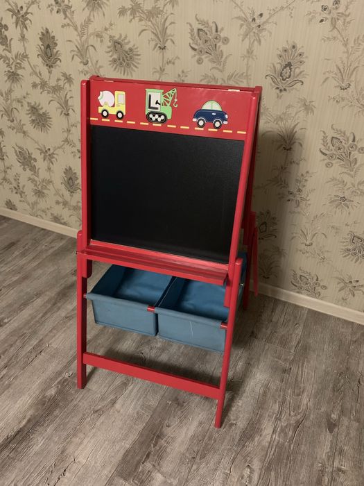 Доска для рисования и обучения.