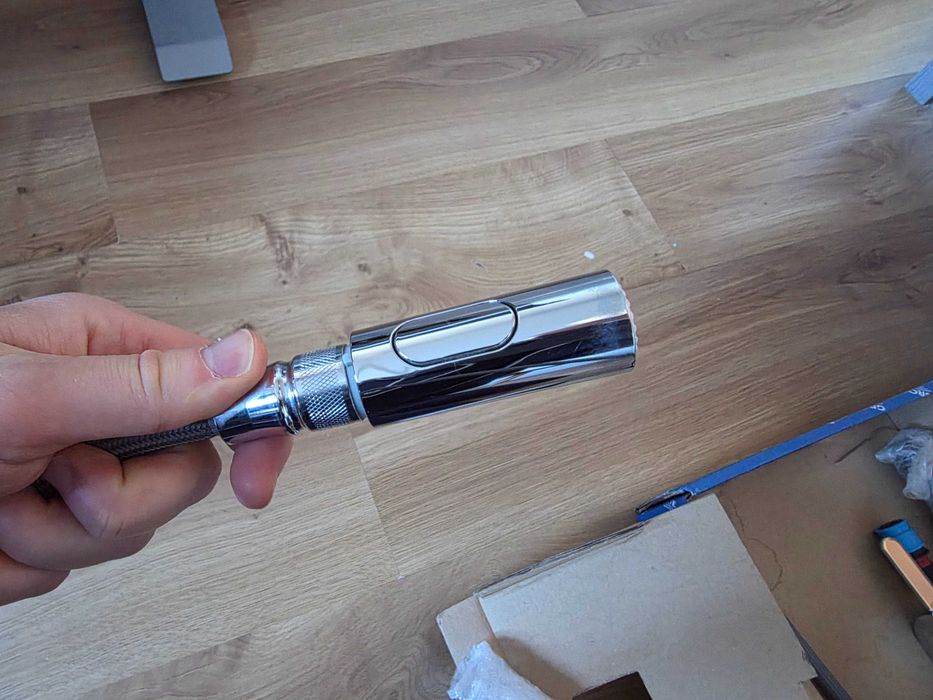 Кухненски смесител Grohe с изтеглящ се душ и ламинарна струя