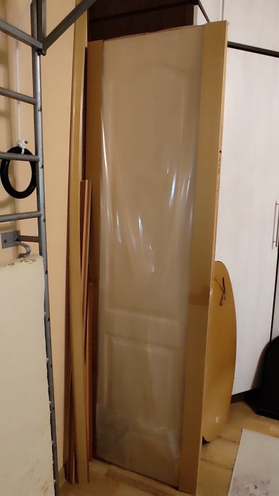 Дверь светлая 60*200 см
