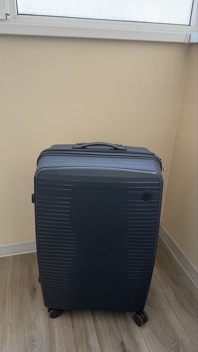 Чемодан универсальный