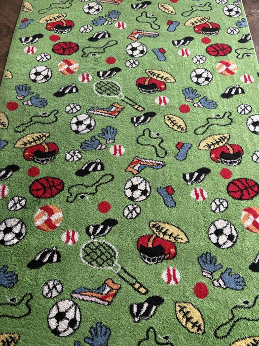 Продам для детской комнаты ковер