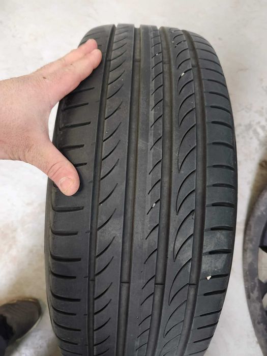 2 гуми Pirelli Powergy 101Y 225 55 17 дот 4522 6мм грайфер