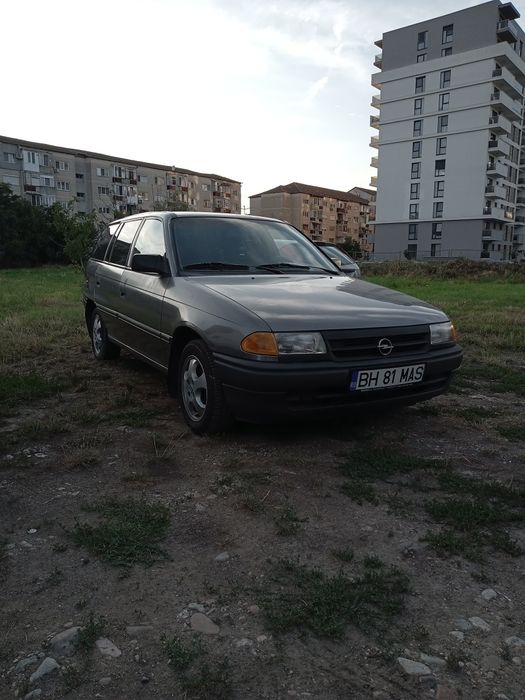 De vânzare Opel Astra F Combi benzina