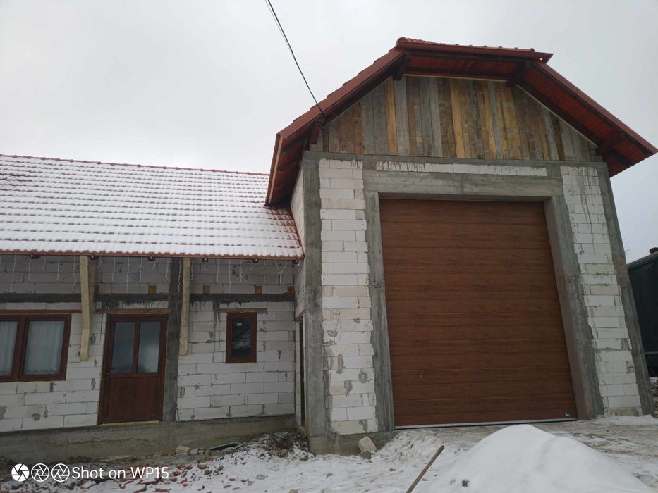Usa Garaj / Industrială Secționala