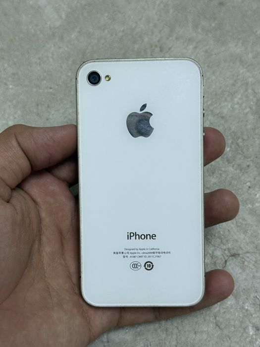 Iphone 4s 16Gb рабочий