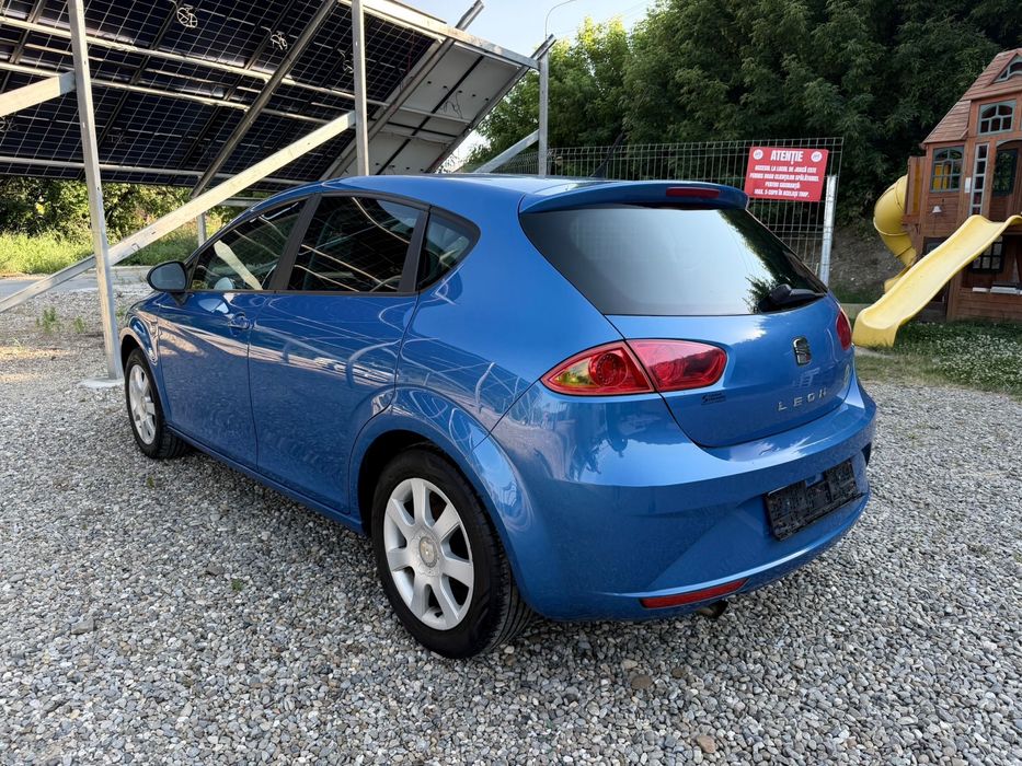 SEAT Leon 2011 — imagine 4