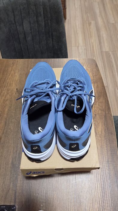 Обувки за бягане Asics GT-1000