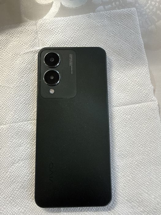 Vivo y17 смартфон