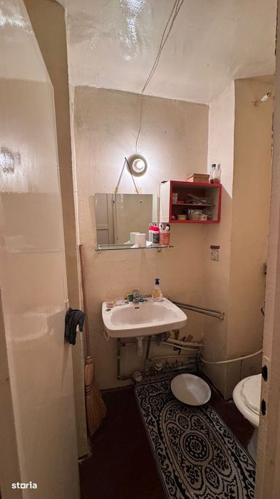 Apartament 3 camere de vânzare, str. M. Sadoveanu