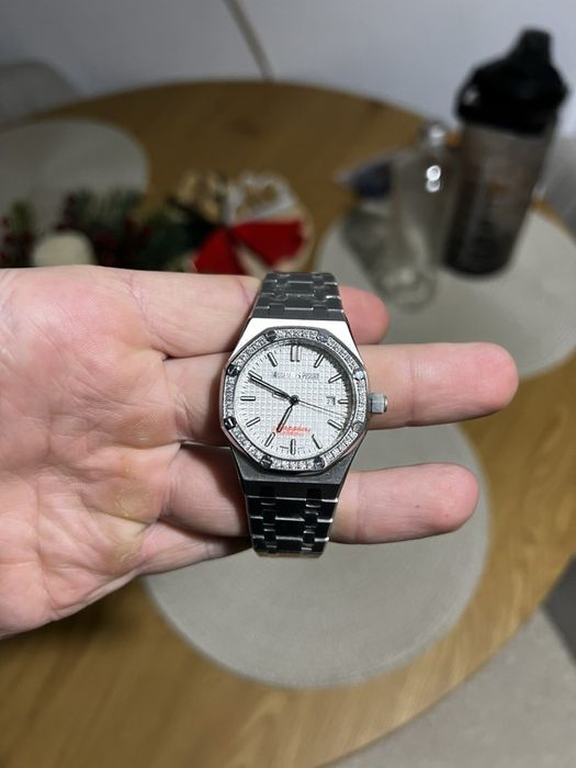 Audemars Piguet Royal Oak 33mm Quartz - ДАМСКИ МОДЕЛ