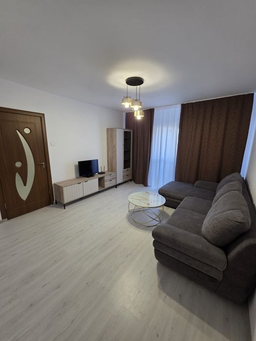 Proprietar închiriez apartament 2 camere decomandat Calea Bucuresti