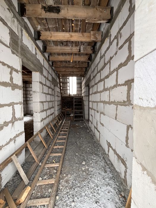 Продам недостроенный дом