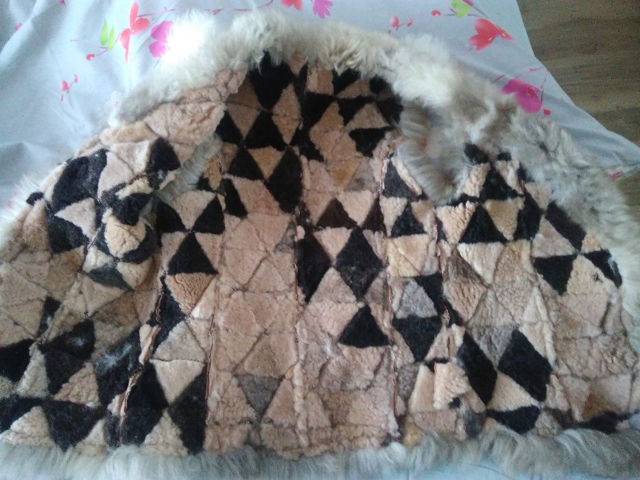 Vesta tip cojoc din piele si blana naturala