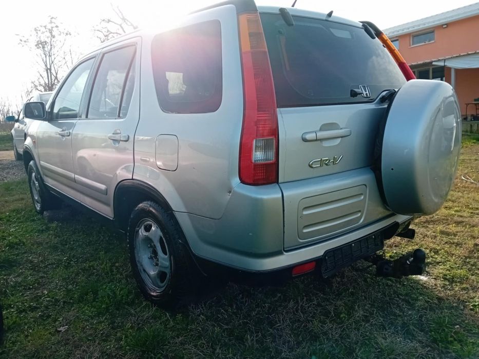 Продавам Honda CR V  на части