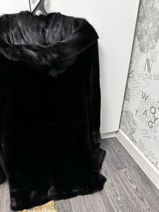 Продам норковую шубу