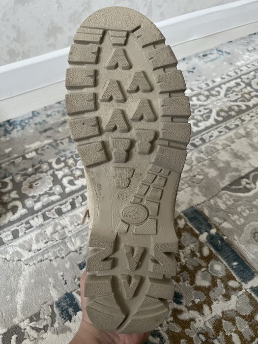 Продам Бизон 45 размер