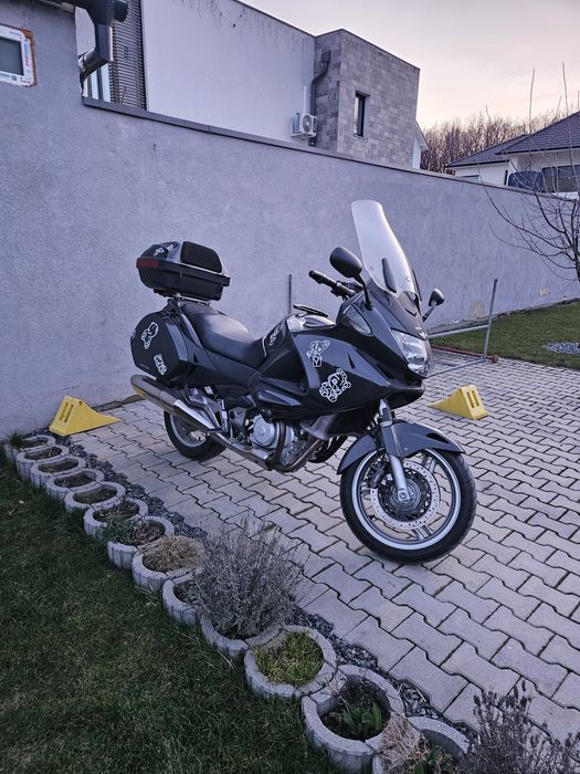 Honda Deauville NT700V