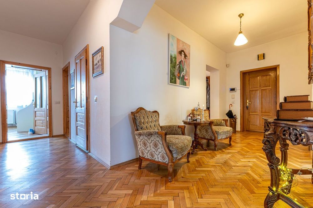 Vilă 4 familii | Apartament generos | Curte 98 mp | Andrei Muresanu