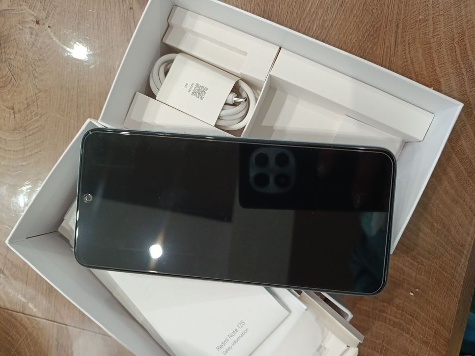 Redmi Note 12 s 8 ram 256