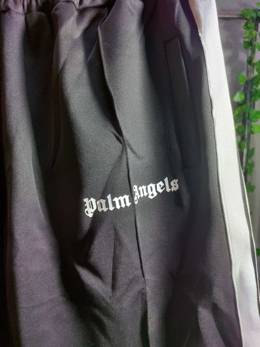 Pantaloni scurti PALM ANGELS marimea M