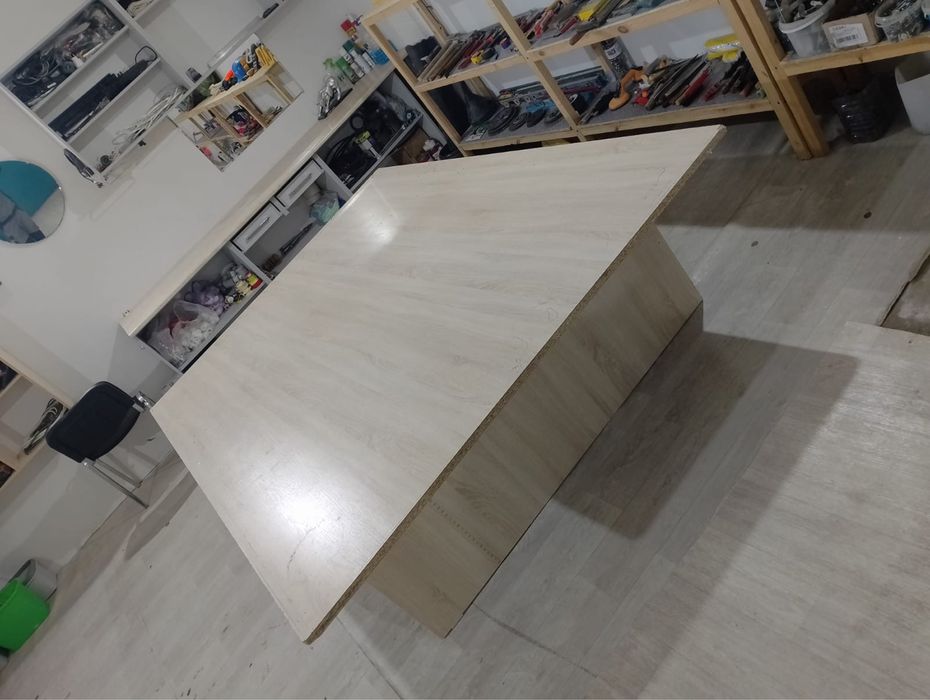 Рабочий стол бу хорошем состояний