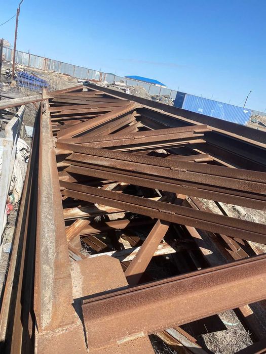 Ферма б/у (угольник) - Товары для строительство, металл.