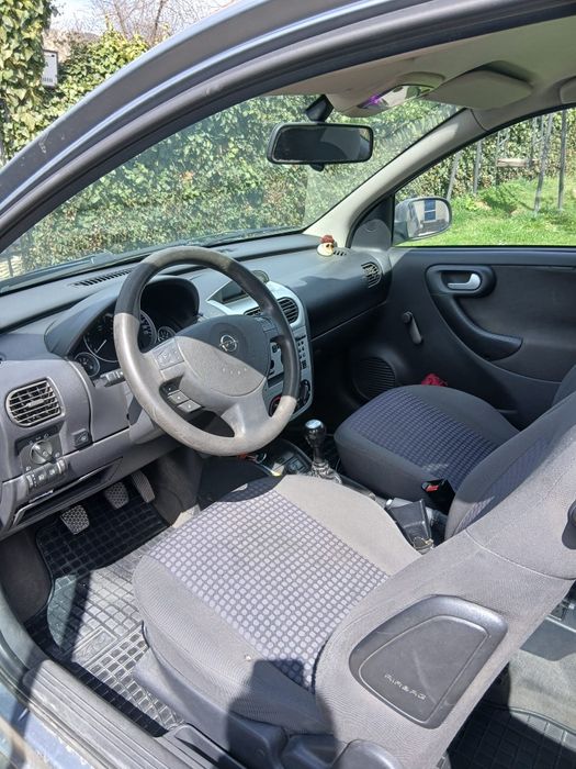 Vând Opel corsa an fabricație 2003