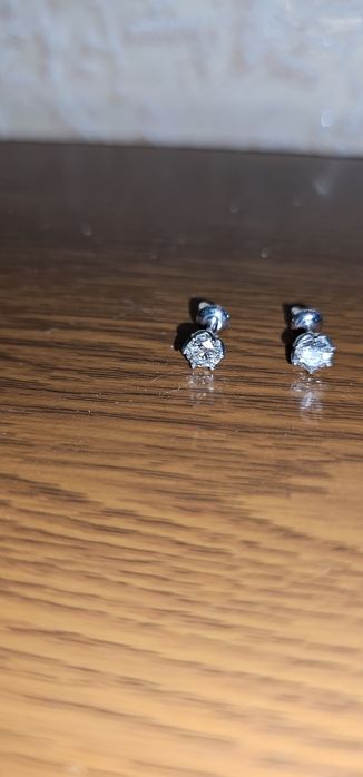 Серёжки гвоздики пусеты золотые 750 пробы