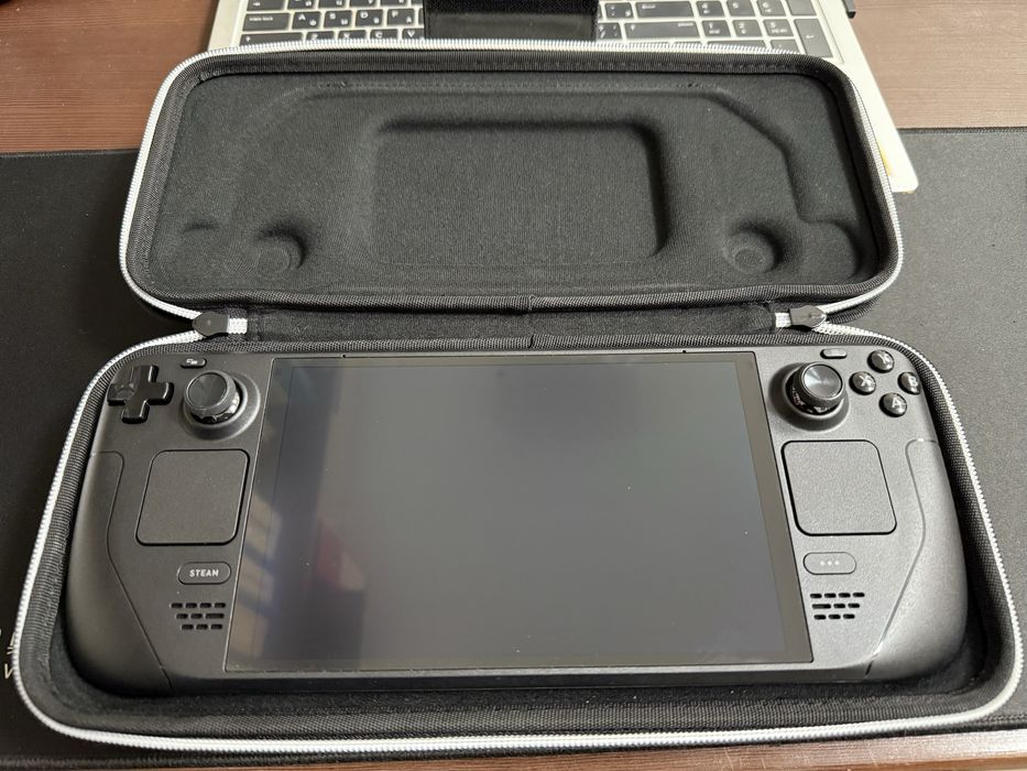 Игровая приставка Steam Deck OLED 1 тб