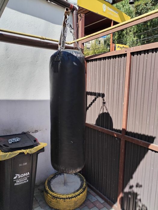 Sac box 35 kg cu tot cu suport