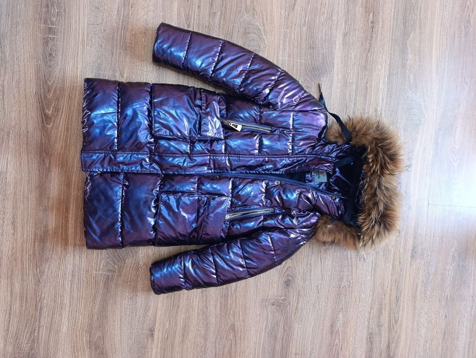 Теплая куртка для девочки на рост 140