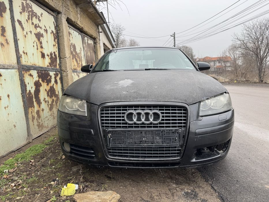 Продавам ауди а3 8п 1.6 фси на части