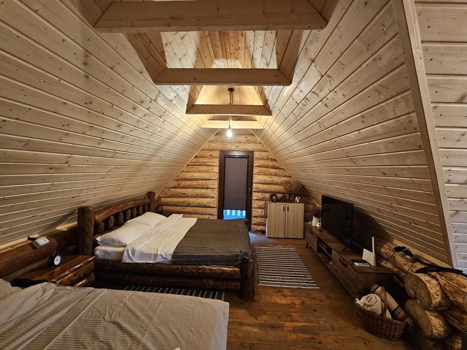 Cabana de inchiriat cu CIUBAR !!! Rezervat de REVELION!