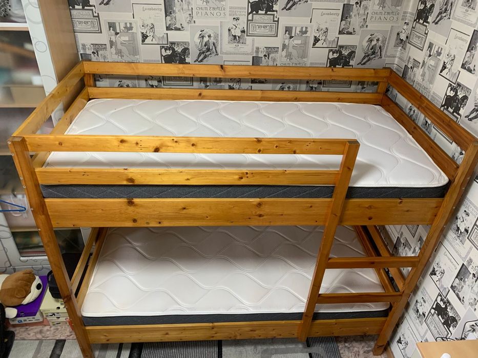 Двухъярусная кровать