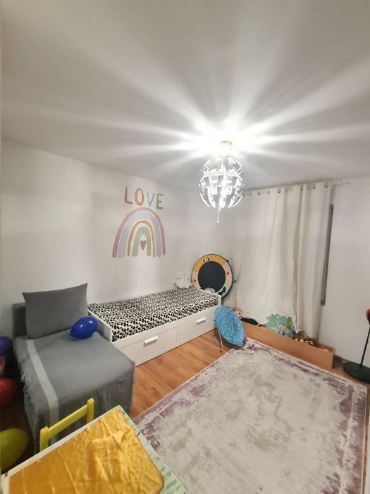 Vand Apartament Floresti 64mp 3 camere