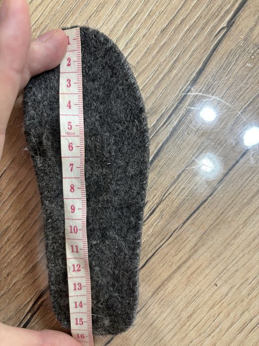 Продам ботинки детские весна - осень.