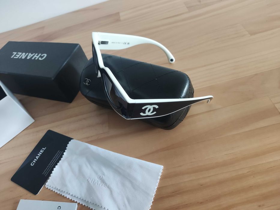 Ochelari de soare  Chanel